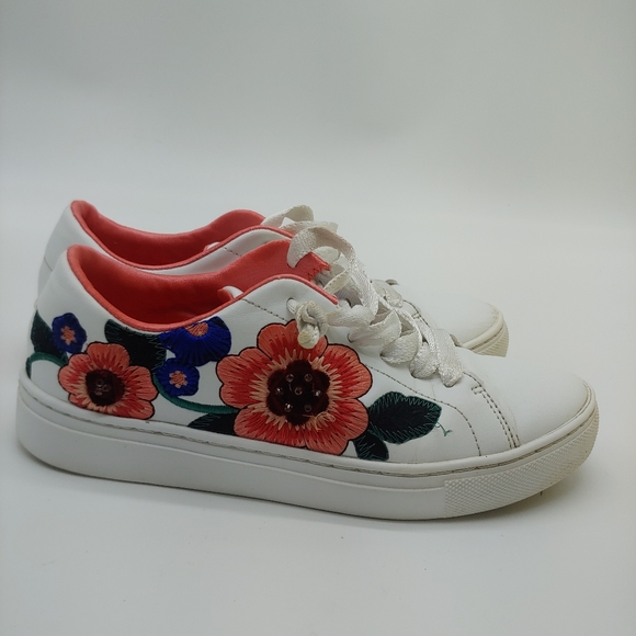 Skechers StreetGirls Memory Foam White Sneakers Floral Embroidery 3.5